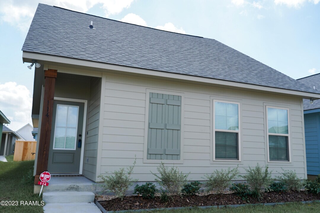 114 Bozeman Trl in Scott, LA - Building Photo