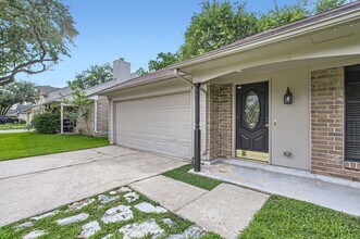 11910 Yearling Dr in Houston, TX - Building Photo - Building Photo