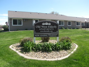 Old West Apartments in Fort Pierre, SD - Building Photo - Building Photo