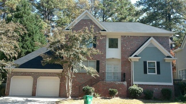 property at 2411 Magnolia Springs Ct