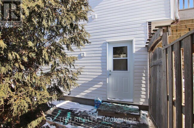 86 Elvaston Ave in Ottawa, ON - Building Photo - Building Photo