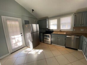 1112 NE Wellman Ave in Huntsville, AL - Building Photo - Building Photo