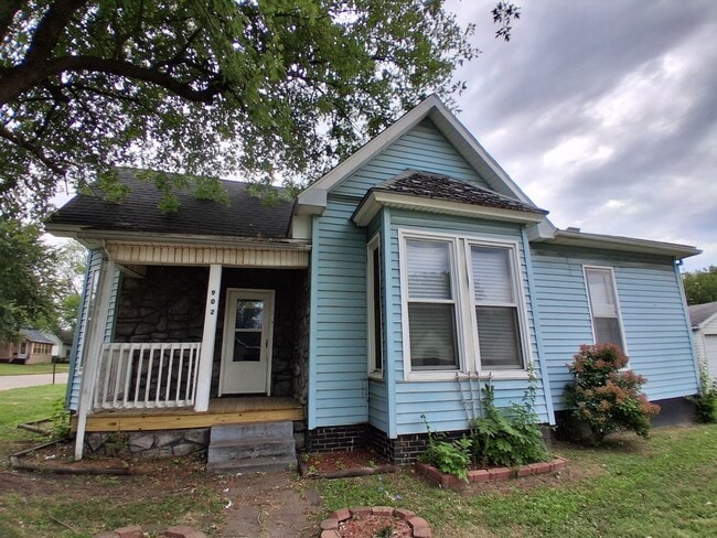 property at 902 Norman St