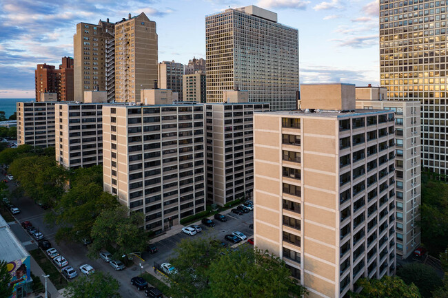 Algonquin Apartments in Chicago, IL - Foto de edificio - Building Photo