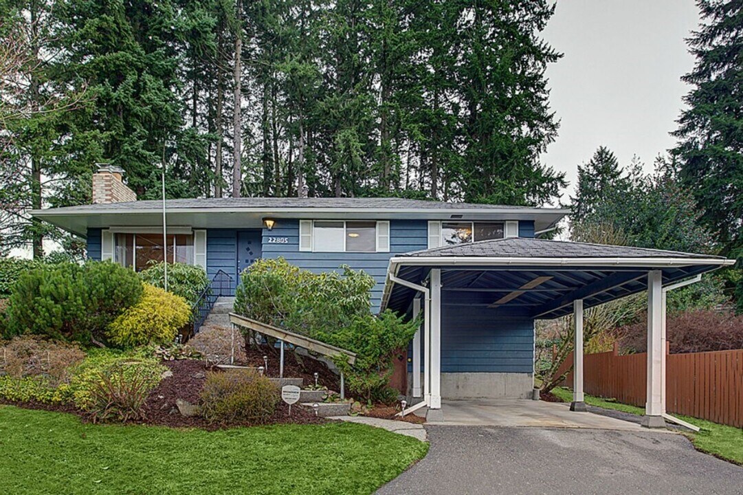 22805 66th Ave W in Mountlake Terrace, WA - Building Photo