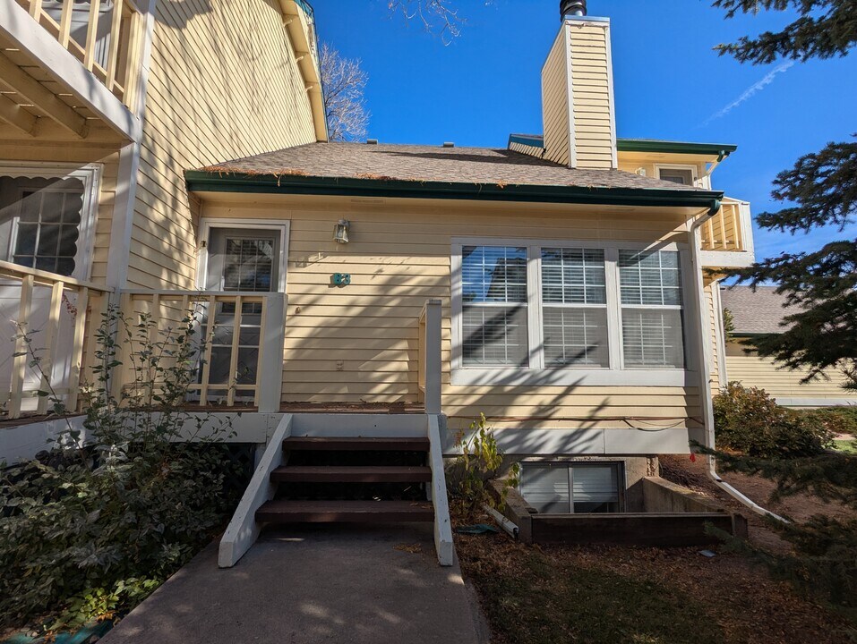 1525 Hull St in Fort Collins, CO - Building Photo