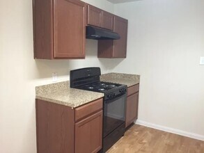 705 South Ella Creek Drive in Houston, TX - Building Photo - Building Photo