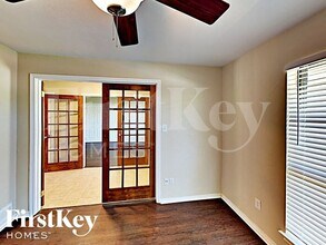 7701 Skylake Dr in Fort Worth, TX - Building Photo - Building Photo