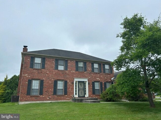 property at 12 Sumac Ct