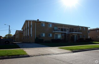 29158 Longview Ave in Warren, MI - Building Photo