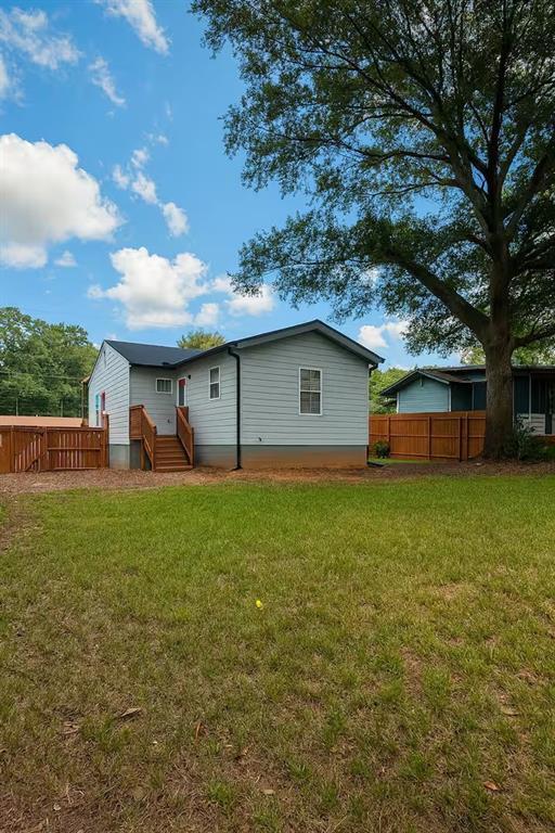 521 Granade Dr in Forest Park, GA - Building Photo - Building Photo