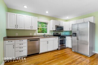 27 Adams St in Asheville, NC - Building Photo - Building Photo