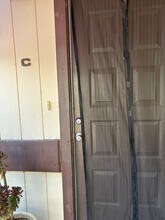 1094 W D St in Lemoore, CA - Building Photo - Building Photo