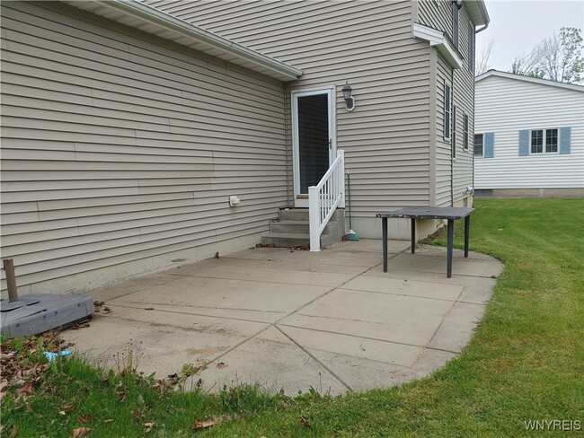 property at 579 Homestead Dr