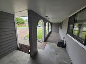 2107 S Bolivar Rd in Spokane Valley, WA - Building Photo - Building Photo