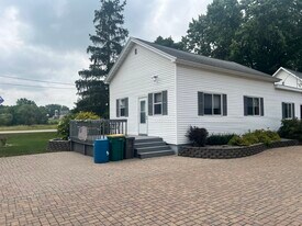 6505 10th St SE, Unit 2 in Rochester, MN - Building Photo