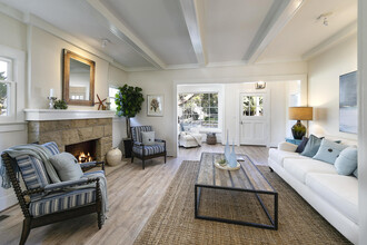 428 Corona Del Mar in Santa Barbara, CA - Building Photo - Building Photo