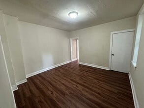 267 E Sharpnack St in Philadelphia, PA - Building Photo - Building Photo