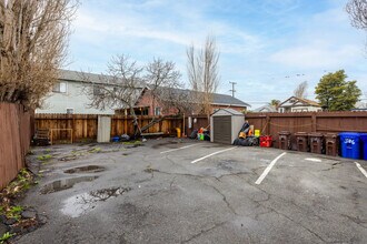 512 Barrett Ave, Unit 512 in Richmond, CA - Foto de edificio - Building Photo