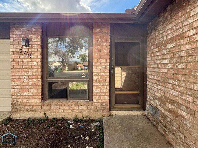 2706 Lake Meadow St in San Antonio, TX - Building Photo - Building Photo
