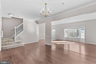 1707 Leighton Wood Ln in Silver Spring, MD - Building Photo