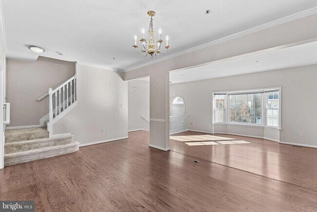 property at 1707 Leighton Wood Ln