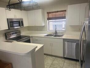 522 S E St in Lake Worth Beach, FL - Building Photo - Building Photo