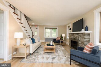 516 E Lancaster Ave in Downingtown, PA - Building Photo - Building Photo