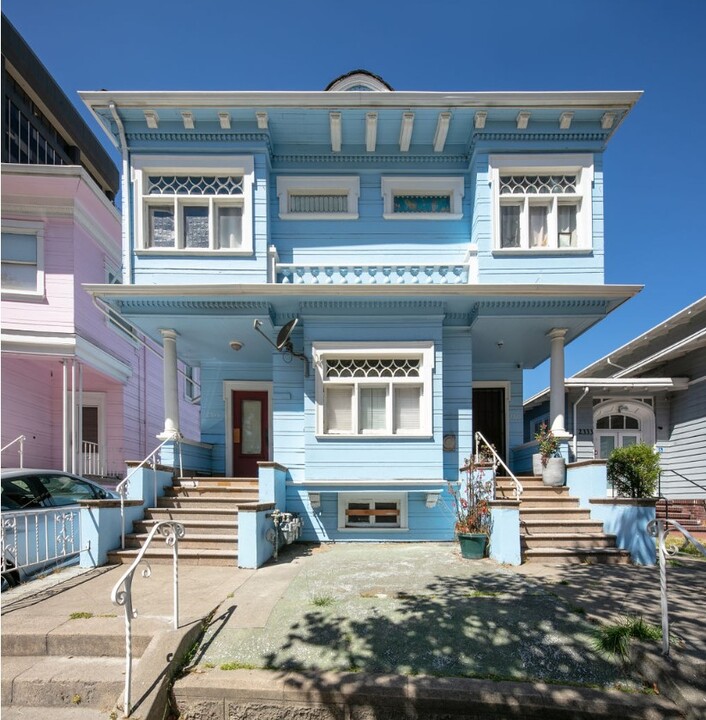 2315 Harrison St in Oakland, CA - Building Photo