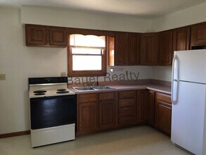 34 S Kniffin St in Greenwich, OH - Building Photo - Building Photo