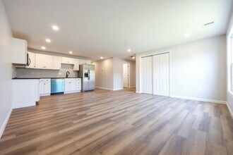 218R South St-Unit -R in Plainville, MA - Building Photo - Building Photo