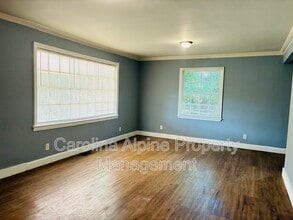107 Chestnut St in Shelby, NC - Building Photo - Building Photo