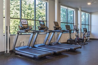Waterview Crossing Apartments in Des Moines, WA - Foto de edificio - Interior Photo