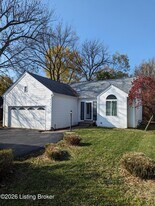 7605 New La Grange Rd in Louisville, KY - Building Photo