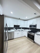 6350 S St Lawrence Ave in Chicago, IL - Building Photo - Building Photo