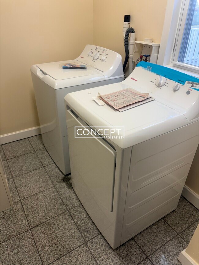 39 Jackson Rd in Somerville, MA - Building Photo - Building Photo