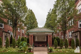 5927 N Paulina St, Unit 2W in Chicago, IL - Building Photo