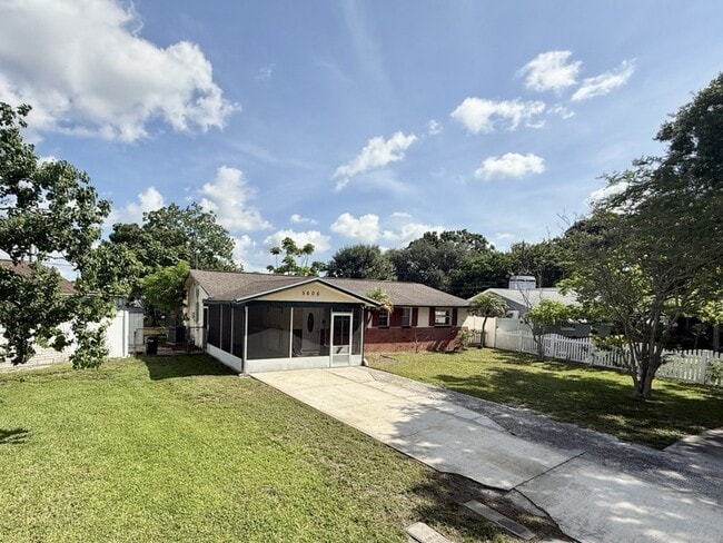5606 89th Ave in Pinellas Park, FL - Building Photo - Building Photo