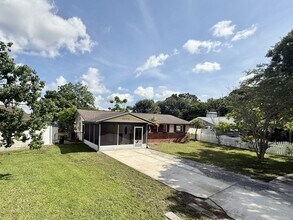 5606-5689 89th Ave in Pinellas Park, FL - Foto de edificio - Building Photo
