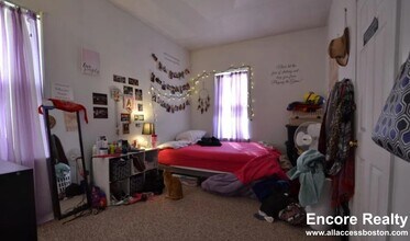 26 Haskell St, Unit 1 in Boston, MA - Building Photo - Building Photo