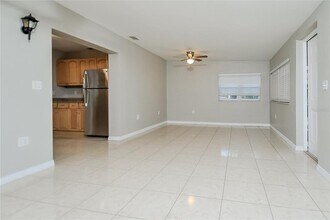 3632 Stokes Dr in Sarasota, FL - Building Photo - Building Photo