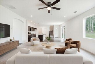 1377 Liberty Park Dr in Braselton, GA - Building Photo - Building Photo