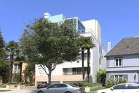 440 S Roxbury Dr in Beverly Hills, CA - Foto de edificio - Building Photo