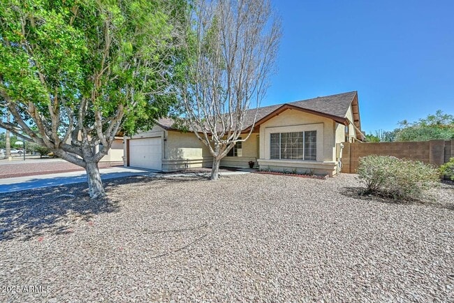 6623 N 85th Ave in Glendale, AZ - Building Photo - Building Photo