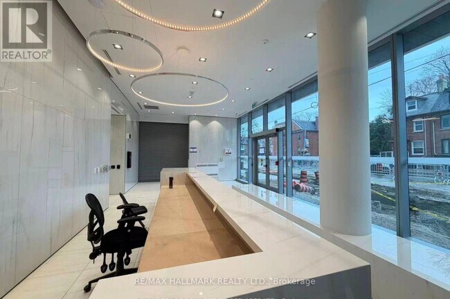 322 Dupont St in Toronto, ON - Building Photo - Building Photo