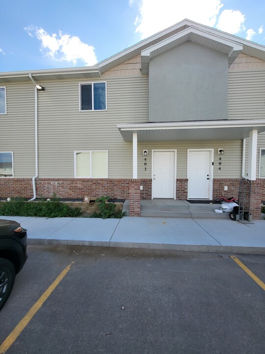 2015 Lawrence Ln, Unit 303 in Blackfoot, ID - Foto de edificio