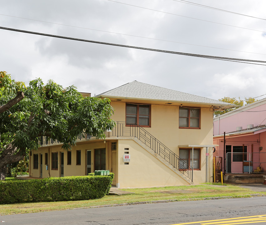 3042 Date St in Honolulu, HI - Building Photo