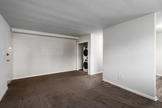 Alexander Arms Apartments in Drexel Hill, PA - Foto de edificio - Interior Photo