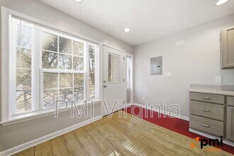 1124 Kempsville Rd in Norfolk, VA - Building Photo - Building Photo