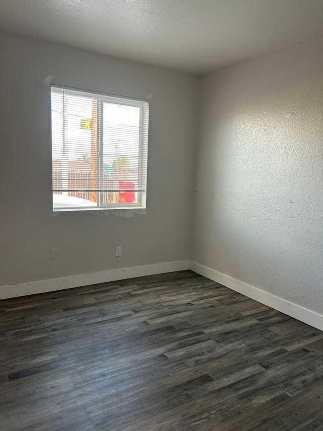 2315 Willow Pass Rd in Bay Point, CA - Building Photo - Building Photo